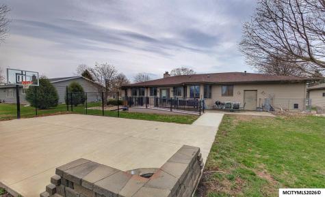 1030 15th SE Mason City IA 50401