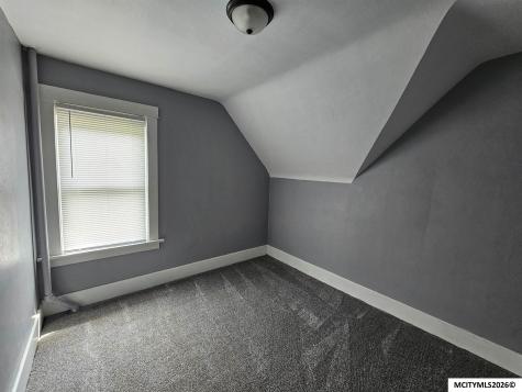215 S Louisiana Mason City IA 50401