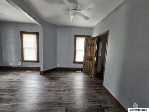 215 S Louisiana Mason City IA 50401