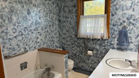 205 S 6th Avenue W Lake Mills IA 50450