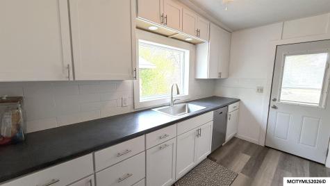 231 25th SW Mason City IA 50401