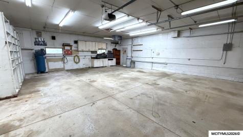 906 N 13th Street Clear Lake IA 50428