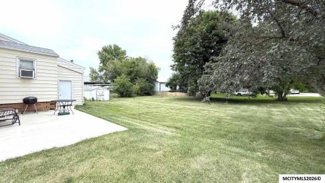 906 N 13th Street Clear Lake IA 50428