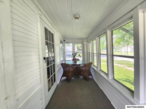 1113 S Washington Mason City IA 50401