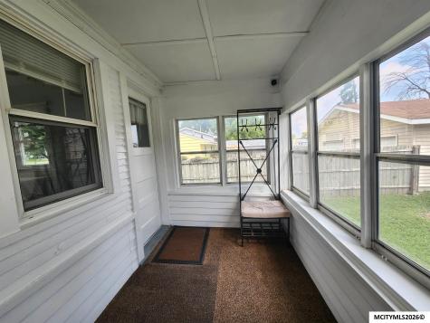 1113 S Washington Mason City IA 50401