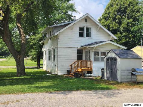 1113 S Washington Mason City IA 50401