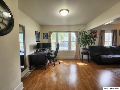 1113 S Washington Mason City IA 50401