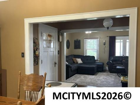 502 2nd Avenue NE Clarion IA 50525