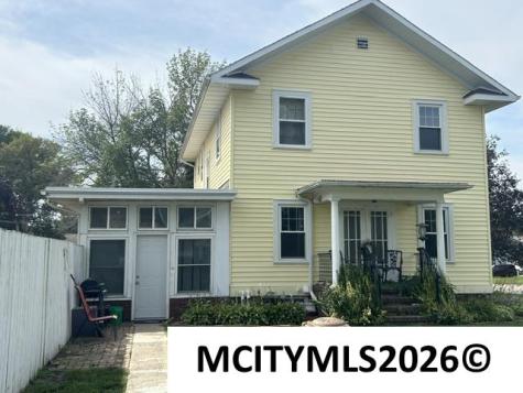502 2nd Avenue NE Clarion IA 50525
