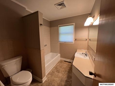 1708 Cerro Gordo Way Mason City IA 50401