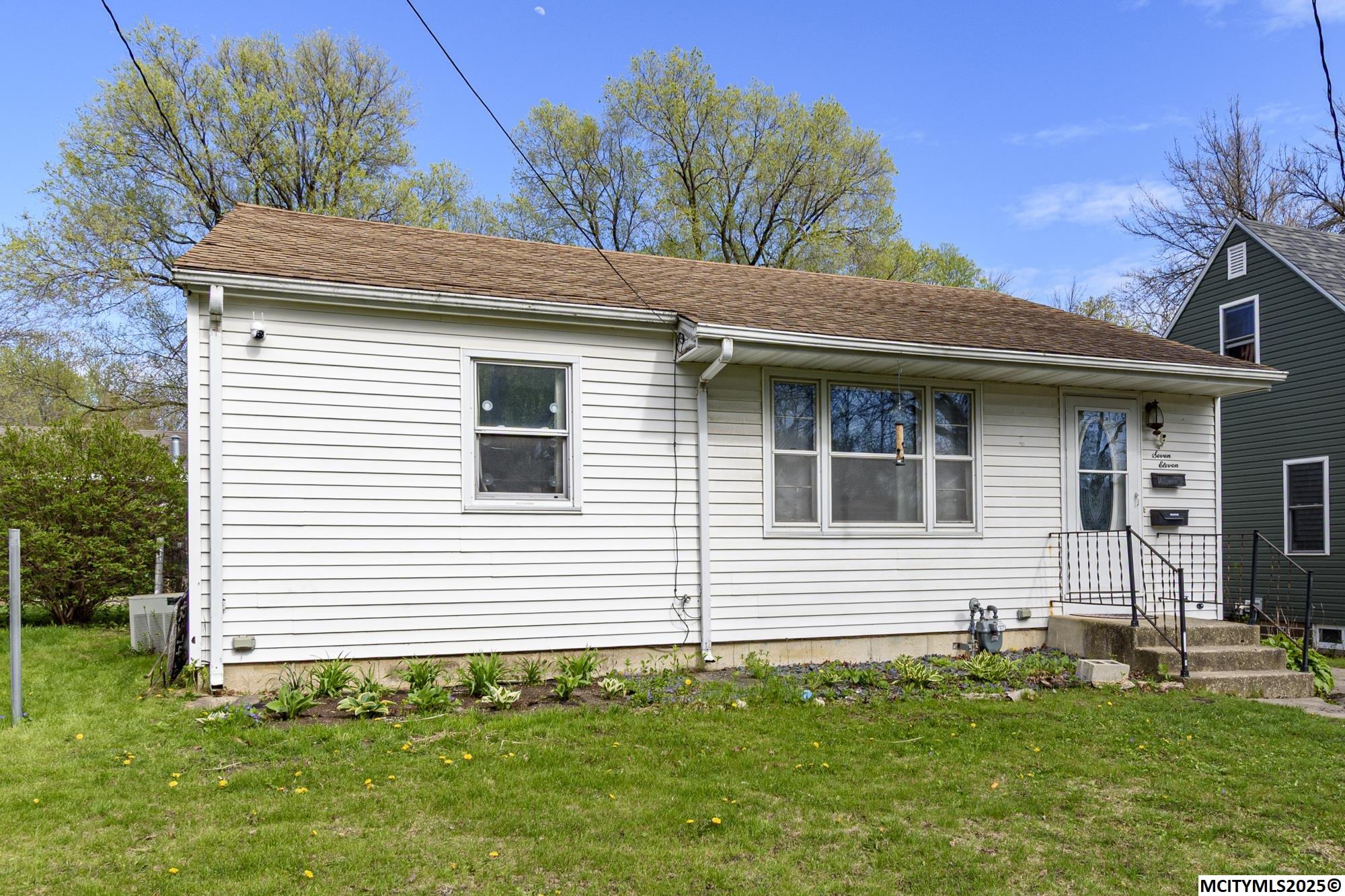 711 N Van Buren Mason City IA 50401