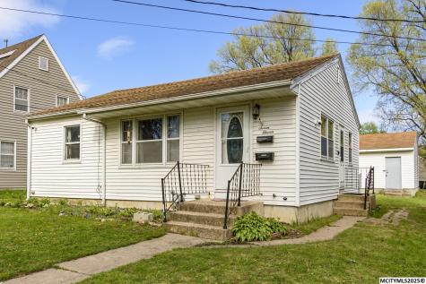 711 N Van Buren Mason City IA 50401