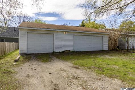 711 N Van Buren Mason City IA 50401