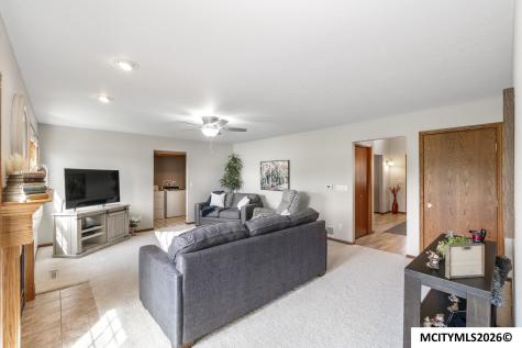 1530 S Kentucky Mason City IA 50401
