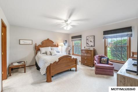 1530 S Kentucky Mason City IA 50401