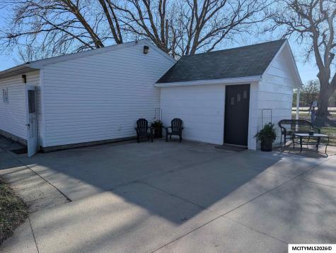 1219 12th NW Mason City IA 50401