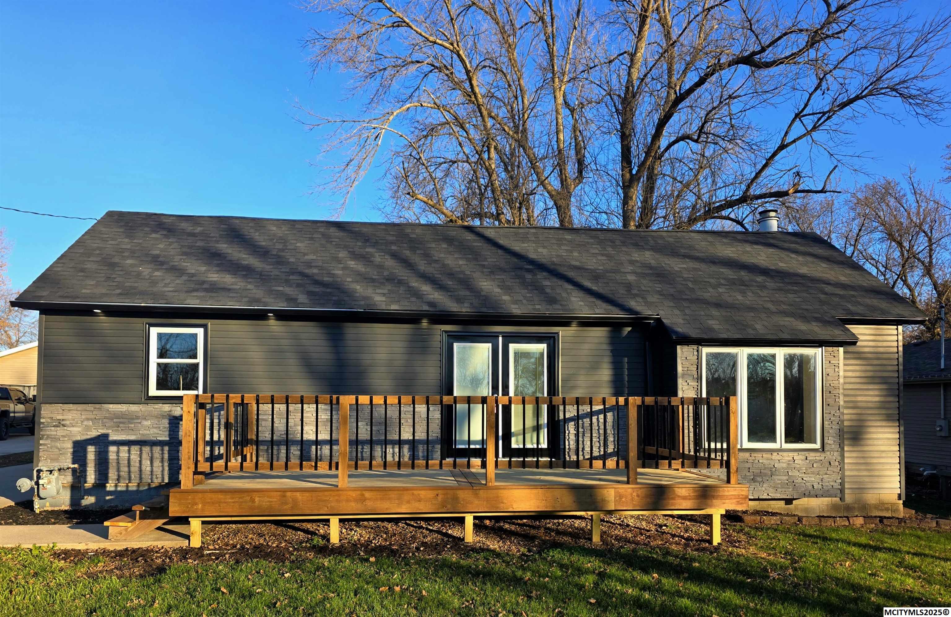 3 3rd Street Ventura IA 50428