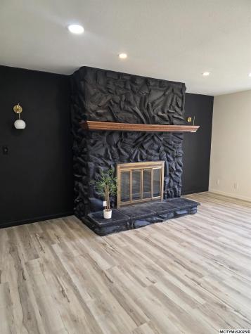 3 3rd Street Ventura IA 50428