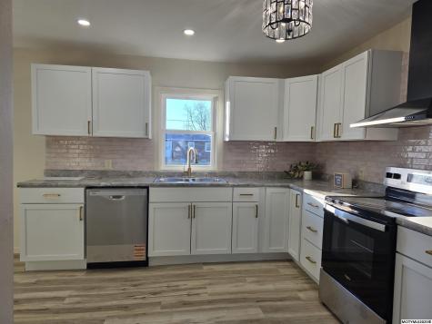 3 3rd Street Ventura IA 50428