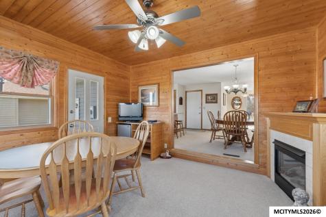 20 Charlestown Square Mason City IA 50401