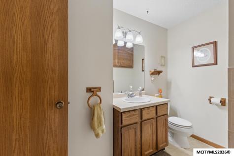 20 Charlestown Square Mason City IA 50401