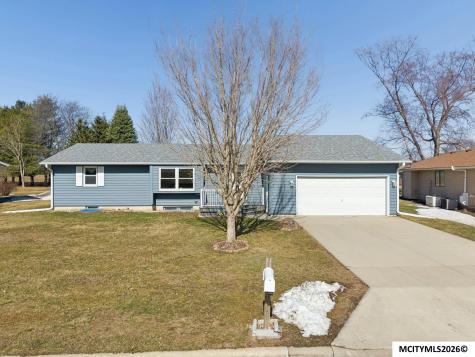 20 Charlestown Square Mason City IA 50401