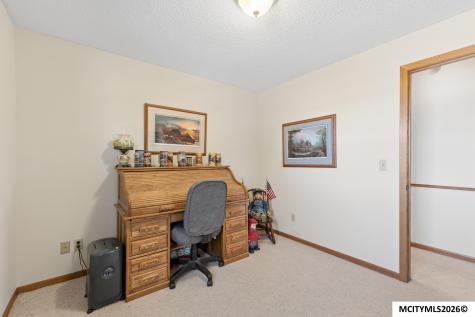 20 Charlestown Square Mason City IA 50401