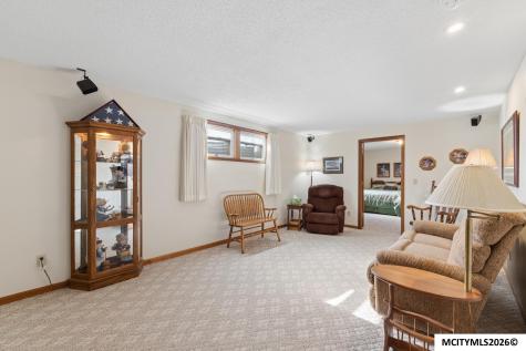 20 Charlestown Square Mason City IA 50401