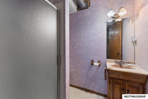20 Charlestown Square Mason City IA 50401