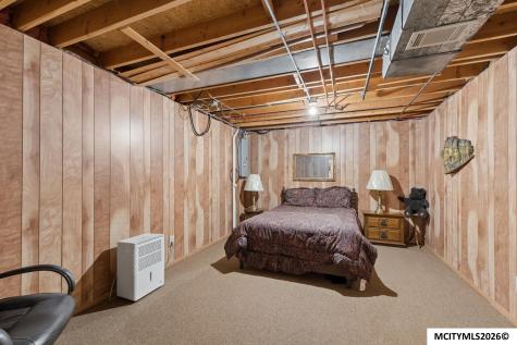 20 Charlestown Square Mason City IA 50401