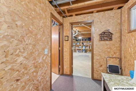 20 Charlestown Square Mason City IA 50401