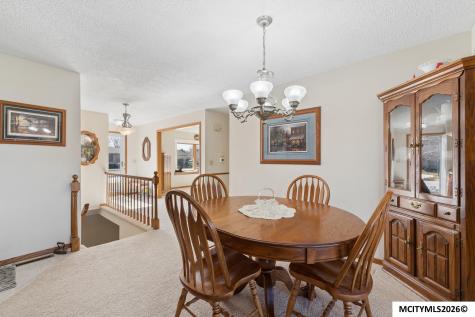 20 Charlestown Square Mason City IA 50401