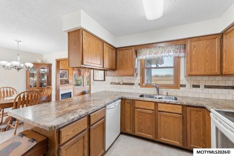 20 Charlestown Square Mason City IA 50401