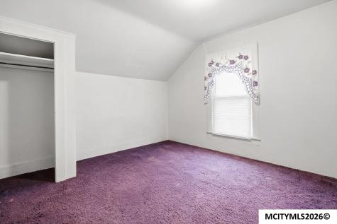 1224 N Madison Avenue Mason City IA 50401