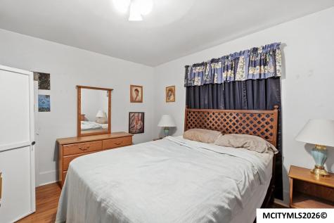 1224 N Madison Avenue Mason City IA 50401