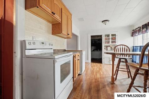 1224 N Madison Avenue Mason City IA 50401