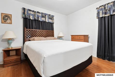 1224 N Madison Avenue Mason City IA 50401