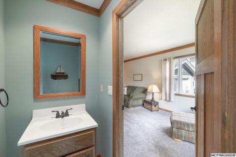 29 S Vermont Mason City IA 50401