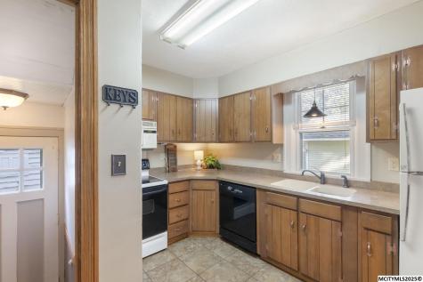 29 S Vermont Mason City IA 50401