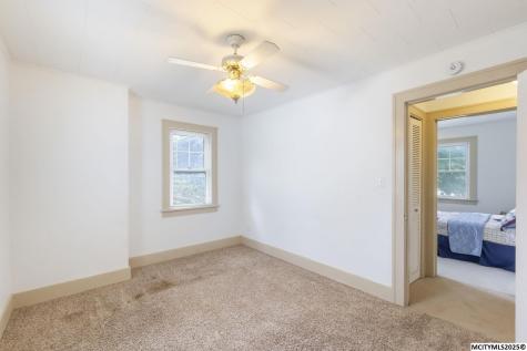 29 S Vermont Mason City IA 50401