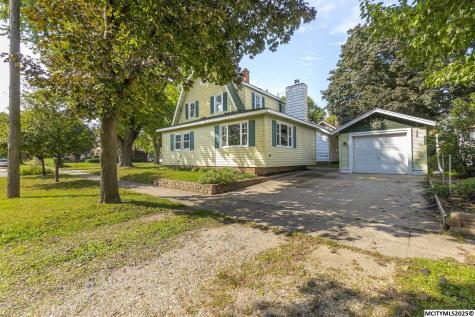 29 S Vermont Mason City IA 50401