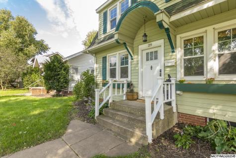 29 S Vermont Mason City IA 50401