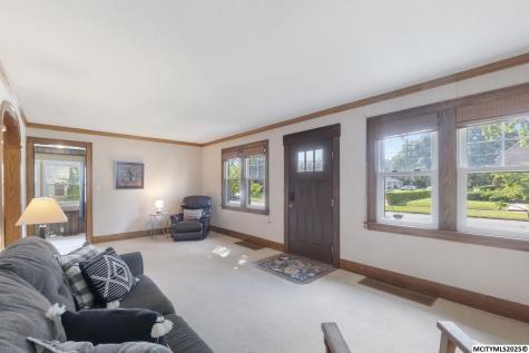 29 S Vermont Mason City IA 50401