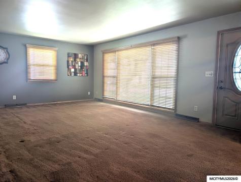 77 Mission Drive Mason City IA 50401