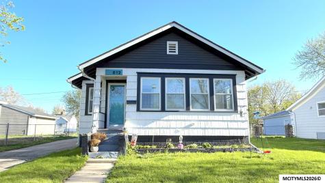 812 10th NE Mason City IA 50401