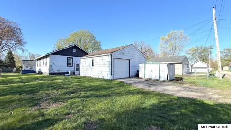 812 10th NE Mason City IA 50401