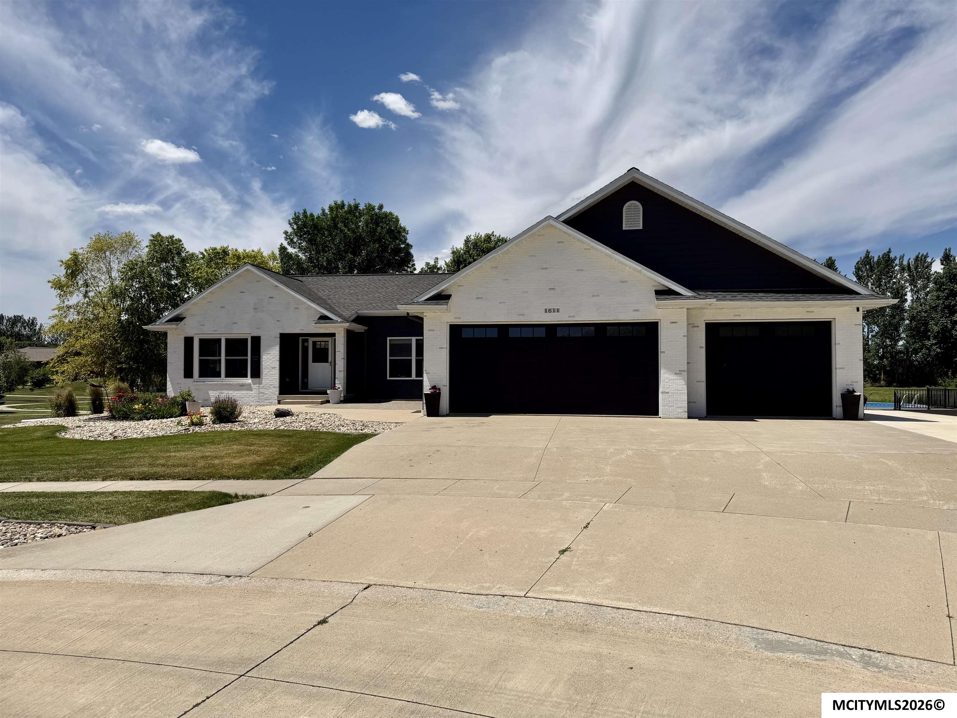 1611 Willow Place Clear Lake IA 50428