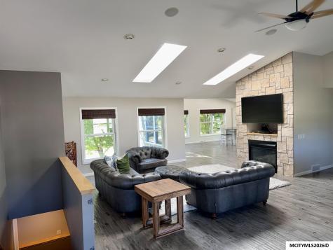 1611 Willow Place Clear Lake IA 50428