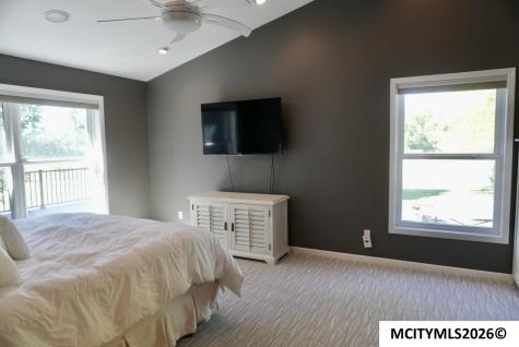 1611 Willow Place Clear Lake IA 50428