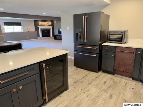1611 Willow Place Clear Lake IA 50428